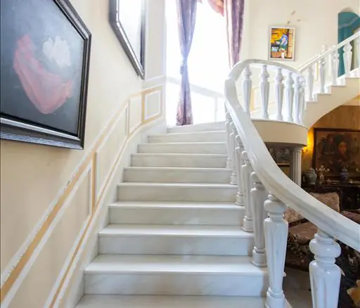 9-bedroom Villa In Agios Stefanos, Greece (1.000 M²)