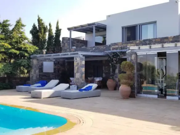 3-bedroom Villa In Agios Nikolaos, Greece (120 M²)