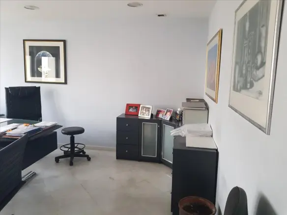 Commercial Property In Kalamaria, Greece (440 M²)