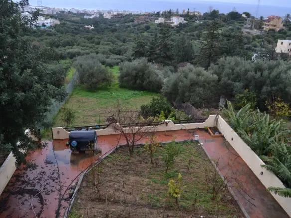 Business In Chersonisos, Greece (270 M²)
