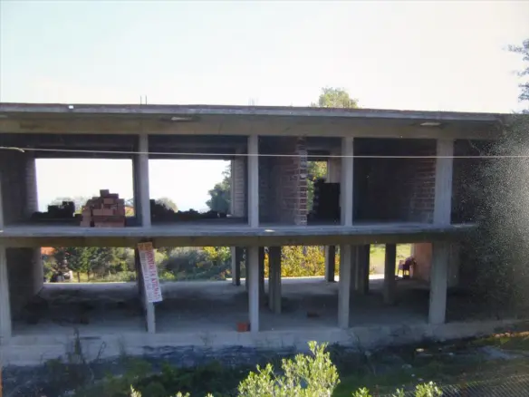 Business In Greece (700 M²)