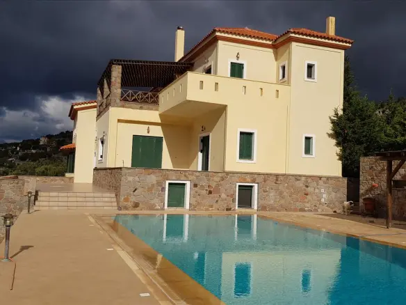 Villa In Aegina, Greece (600 M²)