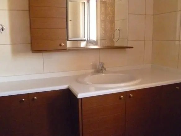 4-bedroom Maisonette In Kalivia Thorikou, Greece (236 M²)