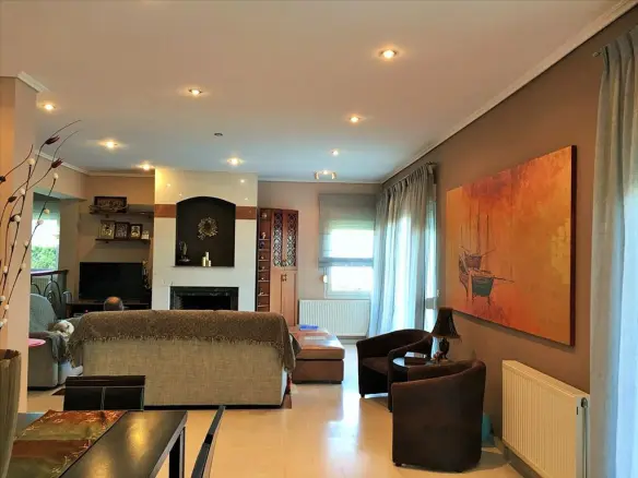 4-bedroom Detached House In Mikra, Greece (280 M²)