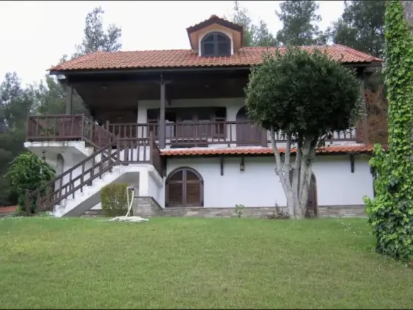 7-bedroom Villa In Kassandra, Greece (235 M²)