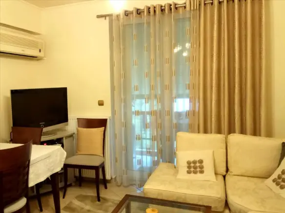 2-bedroom Flat In Neos Kosmos, Greece (62 M²)