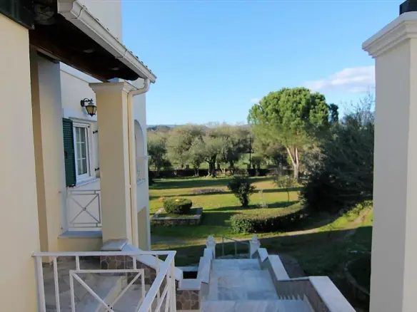6-bedroom Detached House In Corfu, Greece (340 M²)