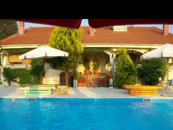 6-bedroom Detached House In Nea Propontida, Greece (250 M²)