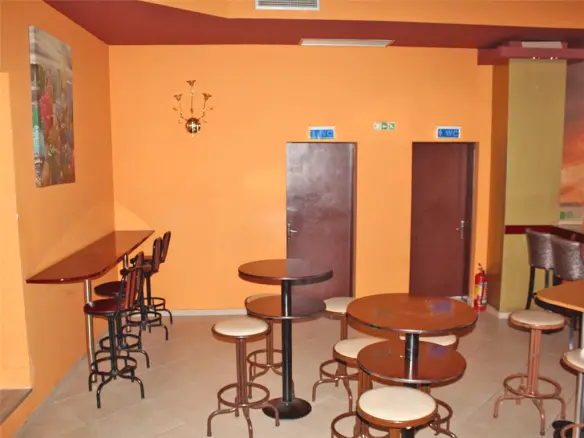 Business In Easts Olimpos, Greece (400 M²)