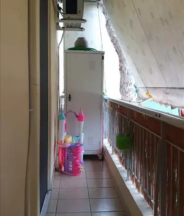 83 M² Apartment In Athens With Urban Accessibility