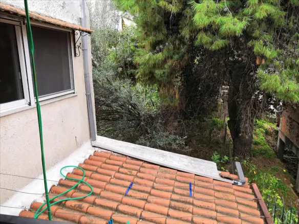 6-bedroom Detached House In Agia Paraskevi, Greece (176 M²)