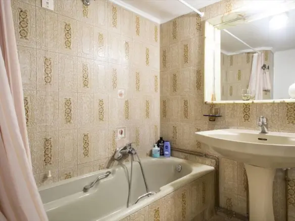 2-bedroom Flat In Athens – Center – Center, Greece (110 M²)
