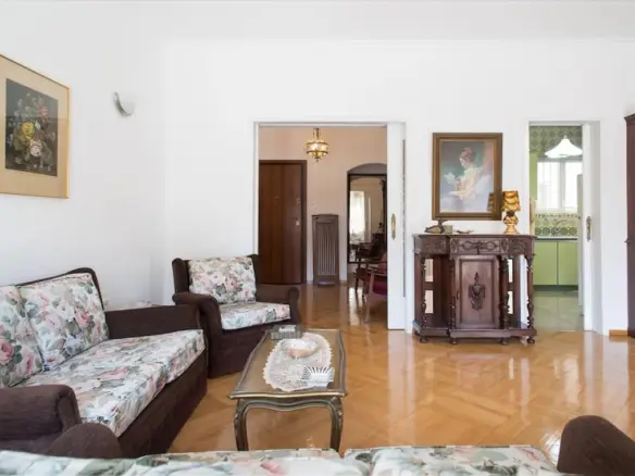 2-bedroom Flat In Athens – Center – Center, Greece (110 M²)