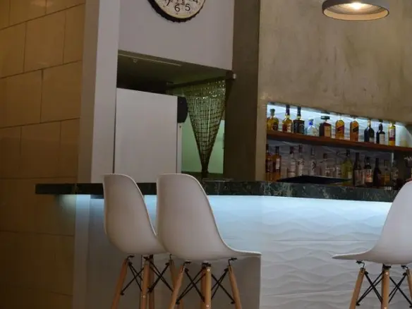 Hotel In Patra, Greece (800 M²)