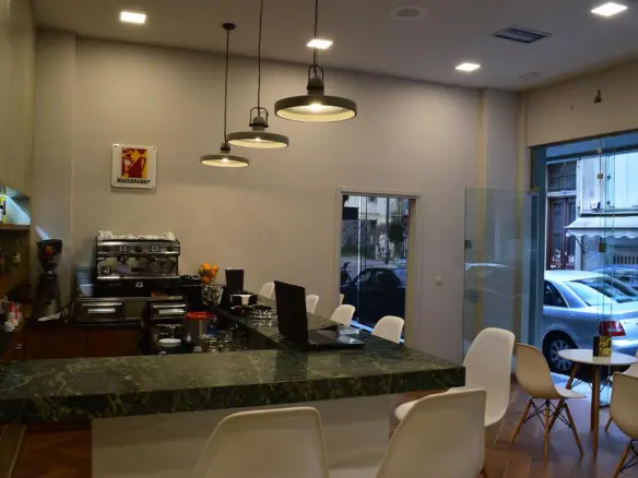 Hotel In Patra, Greece (800 M²)