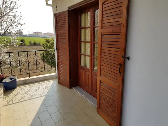 2-bedroom Detached House In Poligiros, Greece (190 M²)