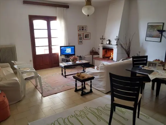 2-bedroom Detached House In Poligiros, Greece (190 M²)