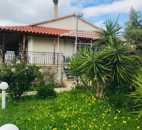 3-bedroom Detached House In Megara, Greece (80 M²)