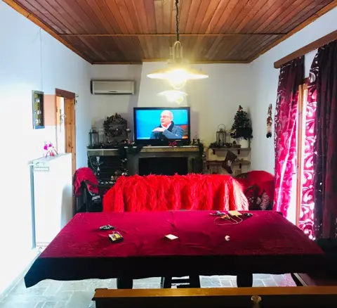 3-bedroom Detached House In Megara, Greece (80 M²)