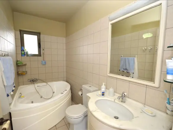 5-bedroom Villa In Aegina, Greece (270 M²)