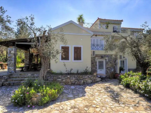 Business In Lesvos – Geras, Greece (1.170 M²)
