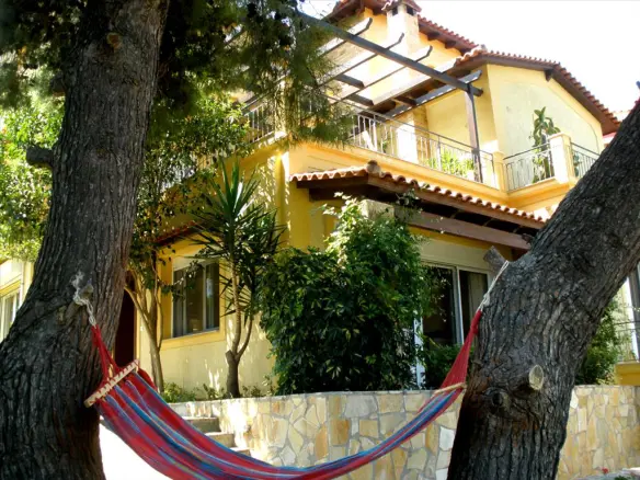 5-bedroom Detached House In Kalamos, Greece (320 M²)