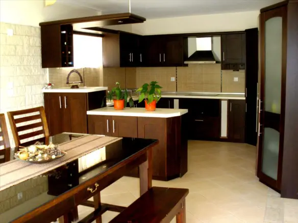 5-bedroom Detached House In Kalamos, Greece (320 M²)