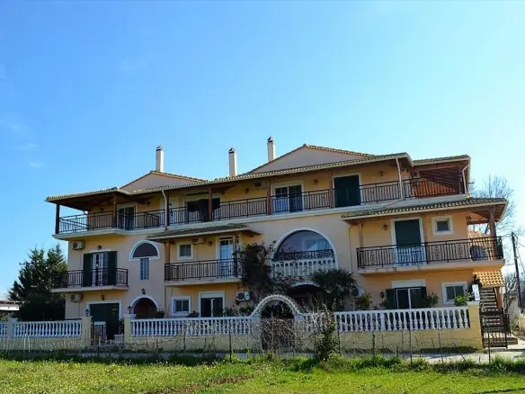 Hotel In Corfu, Greece (600 M²)