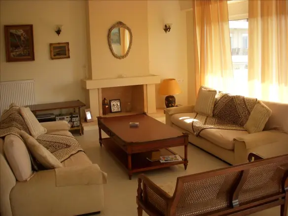 4-bedroom Maisonette In Kalivia Thorikou, Greece (240 M²)