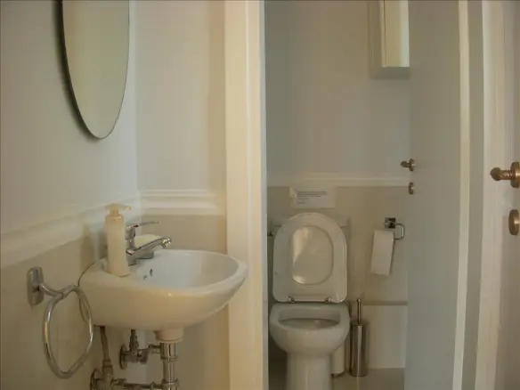 4-bedroom Maisonette In Kalivia Thorikou, Greece (240 M²)