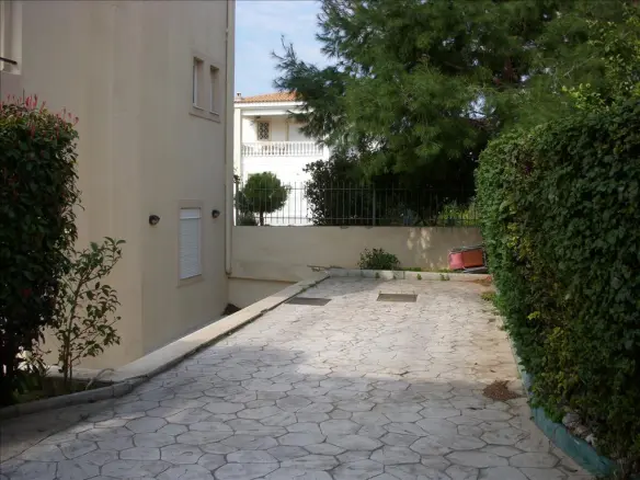 4-bedroom Maisonette In Kalivia Thorikou, Greece (240 M²)