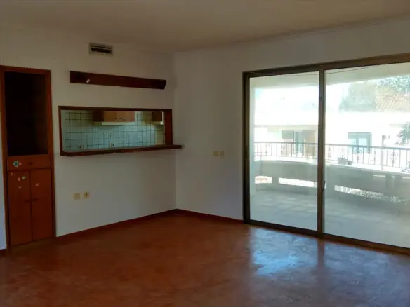 Building In Neo Psychiko, Greece (250 M²)