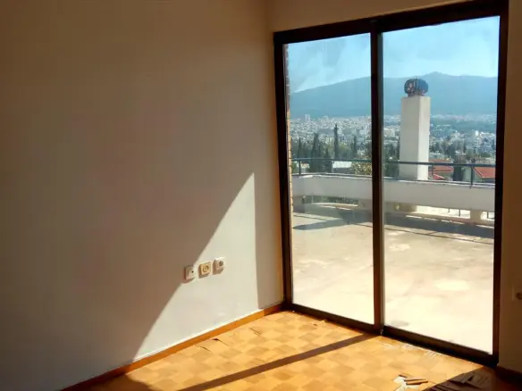 Building In Neo Psychiko, Greece (250 M²)