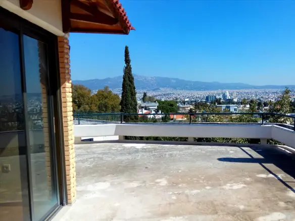 Building In Neo Psychiko, Greece (250 M²)