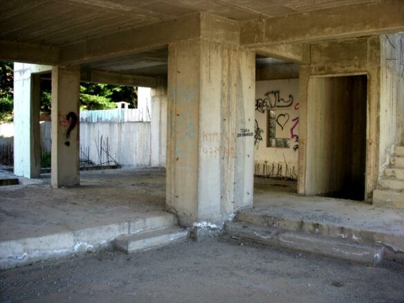 Building In Glyfada, Greece (550 M²)