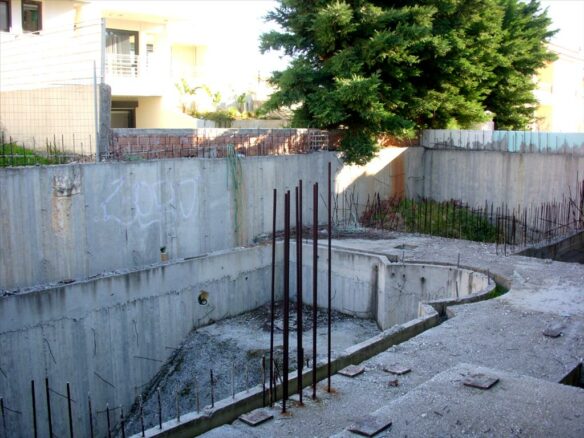 Building In Glyfada, Greece (550 M²)
