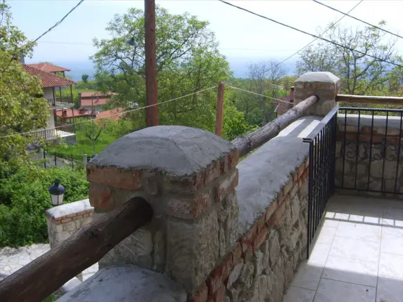 Business In Greece (240 M²)
