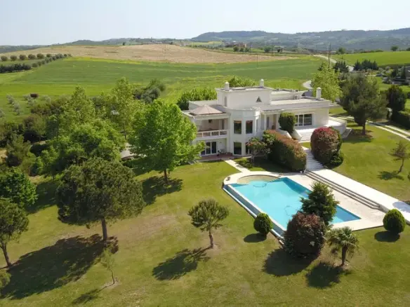 6-bedroom Villa In Thermi, Greece (600 M²)