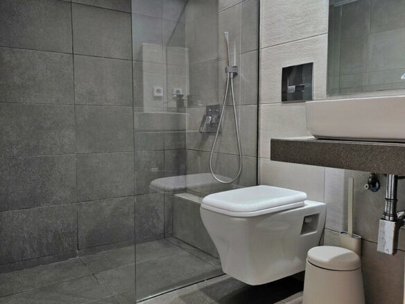 2-bedroom Detached House In Nikaia, Greece (91 M²)