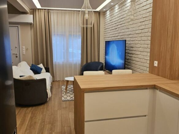 2-bedroom Detached House In Nikaia, Greece (91 M²)