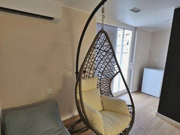 2-bedroom Detached House In Nikaia, Greece (91 M²)