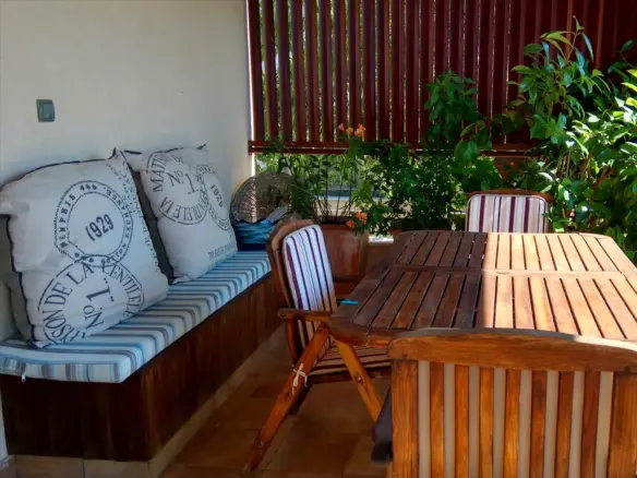 Business In Iraklio, Greece (305 M²)