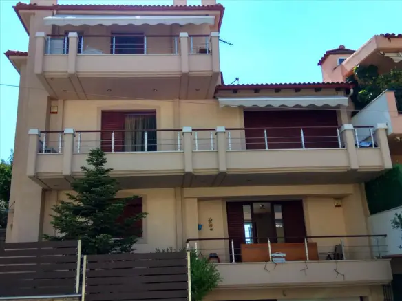 Business In Iraklio, Greece (305 M²)