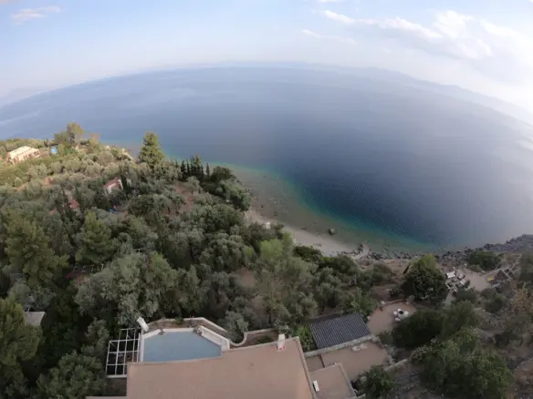 Complex In Aidipsos, Greece (460 M²)