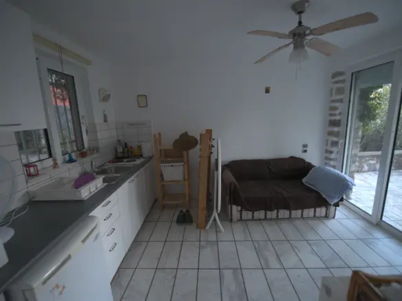Complex In Aidipsos, Greece (460 M²)