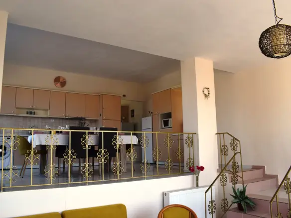 Business In Arkadi, Greece (255 M²)