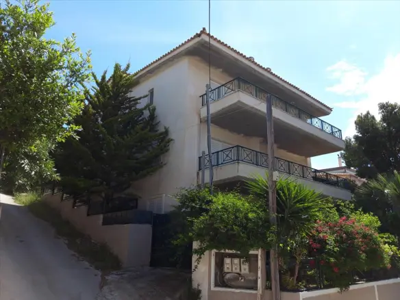 3-bedroom Maisonette In Koropi, Greece (174 M²)