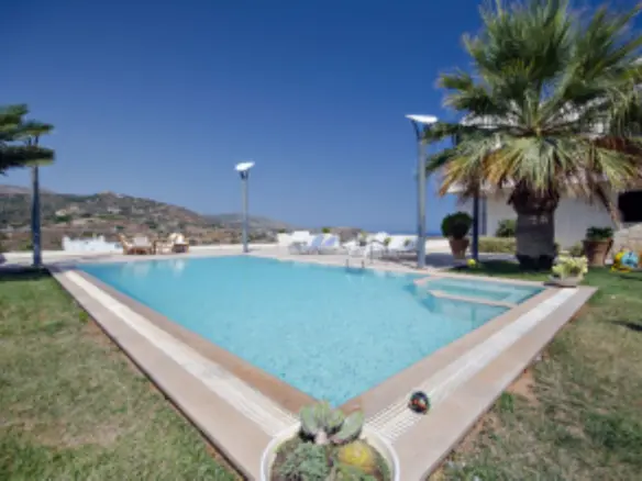 Business In Gazi, Greece (750 M²)