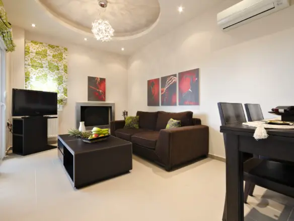 Business In Gazi, Greece (750 M²)