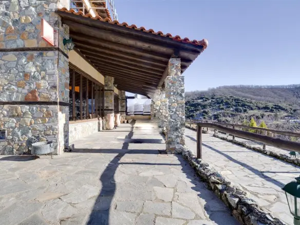 Commercial Property In Vasilika, Greece (160 M²)